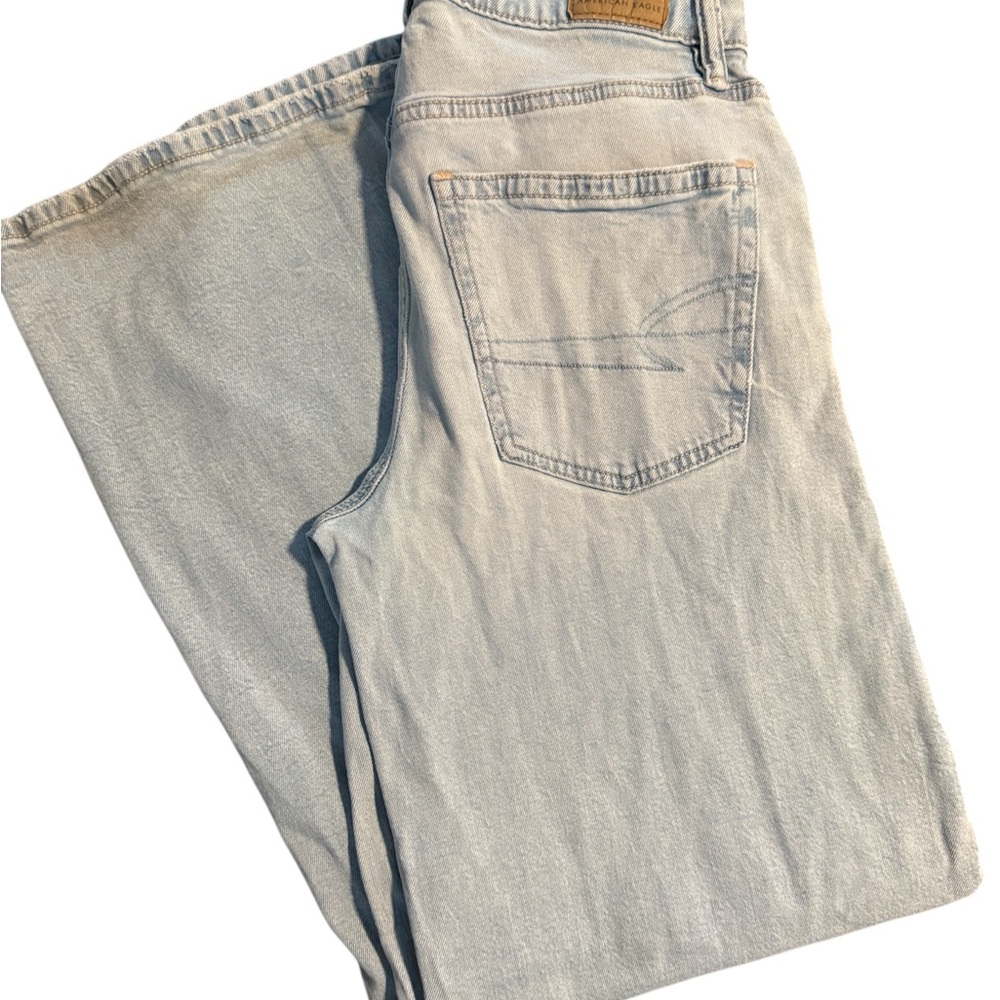 American Eagle Outfitters Light Wash Women's Straight Jeans